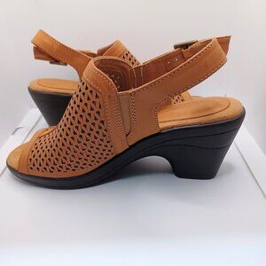 Easy street womens sandals size 7W cooper brown open toe slingback NIB